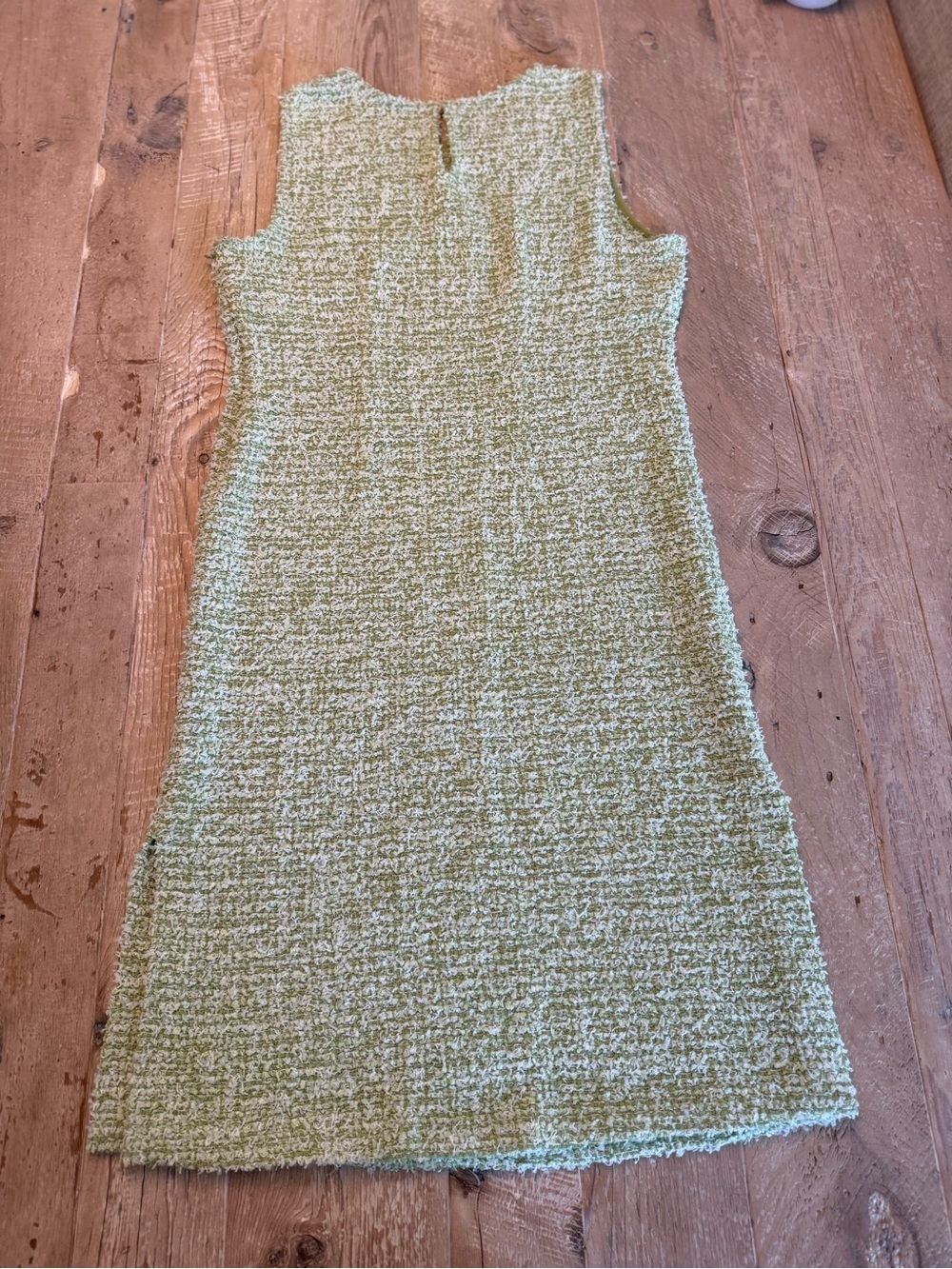 St. John Pistachio Textured Sleeveless Shift Dress 12 - Picture 10 of 10